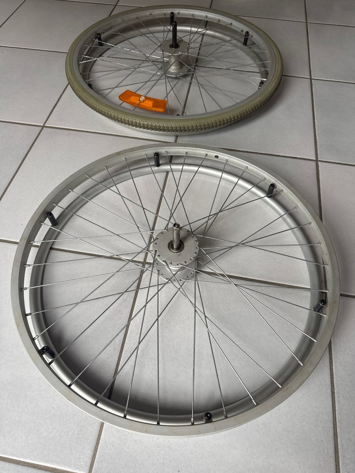 Rolstoel wielen 24", Ophalen, Gebruikt