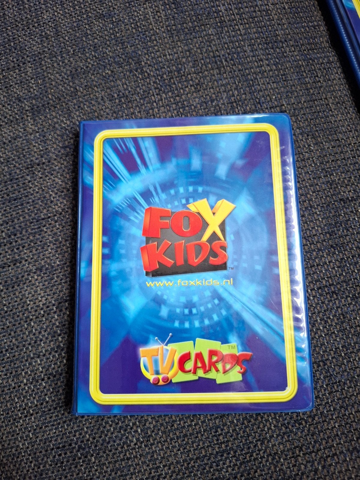 fox kids verzamelmap met kaarten, Super de Boer, Ophalen of Verzenden