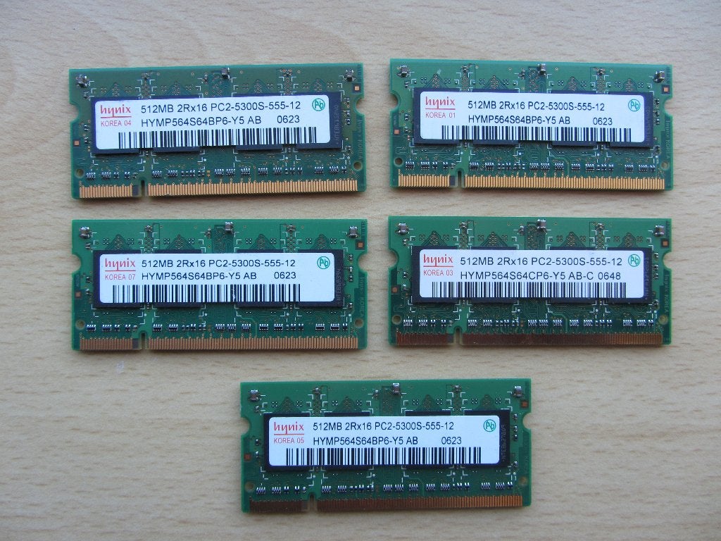5x Hynix 512MB PC2-5300 DDR2-667MHz Non-ECC Unbuffered CL5, 1 GB of minder, Ophalen of Verzenden, Zo goed als nieuw, DDR2