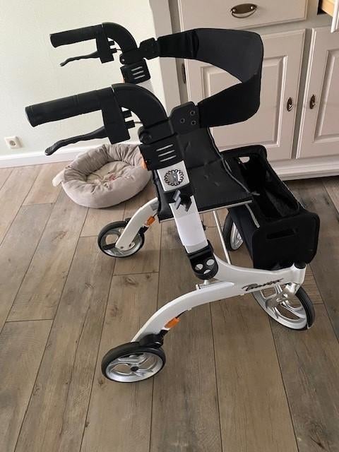 rollator, Diversen, Ophalen, Opvouwbaar, Gebruikt