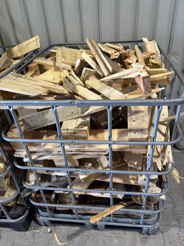 Gratis brandhout / verzaagd krat / pallethout, 6 m³ of meer, Ophalen