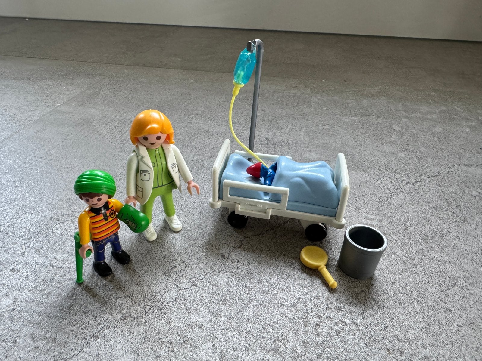 Playmobil ziekhuisbed, dokter en kind, Ophalen, Gebruikt
