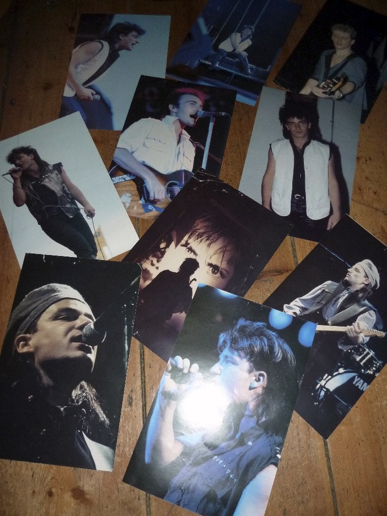 muziek artiesten U2 kalender 1985 ? - grootte 31x20, Verzamelen, Ophalen of Verzenden, Boek, Tijdschrift of Artikel