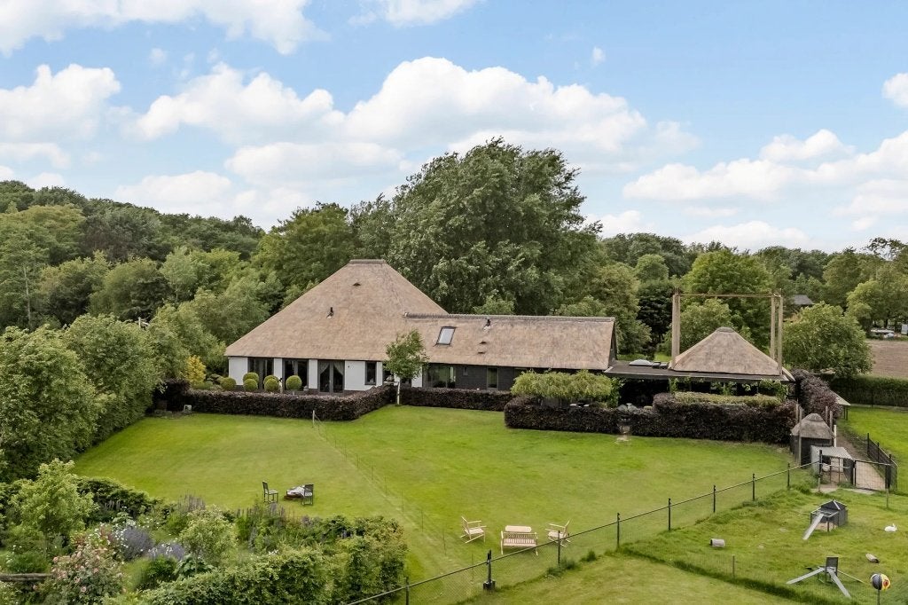 LUXE STOLPBOERDERIJ IN EEN MODERN JASJE, Huizen en Kamers, Huizen te koop, Egmond aan den Hoef, Noord-Holland, Vrijstaande woning
