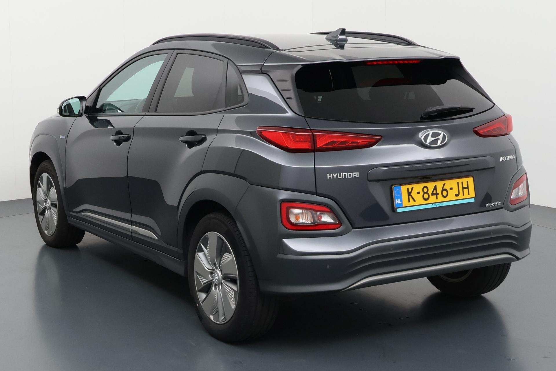 Hyundai Kona EV Fashion 64 kWh Stijlvol elektrisch rijden me, Auto's, Stof, Gebruikt, Origineel Nederlands, 64 kWh