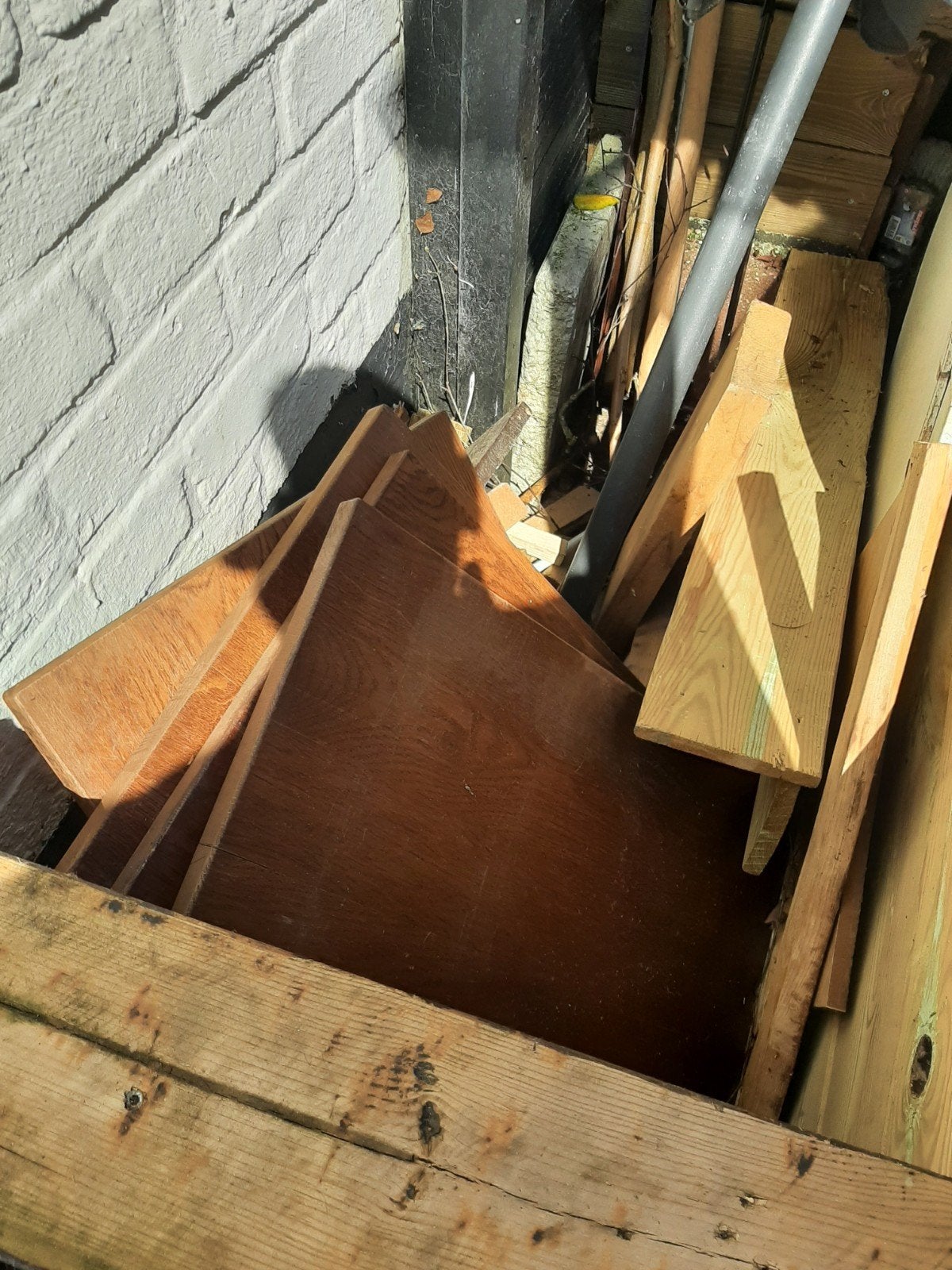 Gratis brandhout ophalen, Tuin en Terras, Haardhout, Minder dan 3 m³, Ophalen of Verzenden, Overige houtsoorten, Blokken