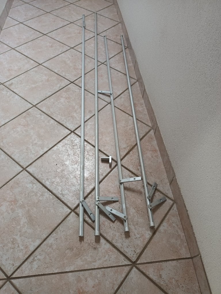 gordijnrails rond mat aluminium kleur, Ophalen, In te korten, Metaal, Zo goed als nieuw