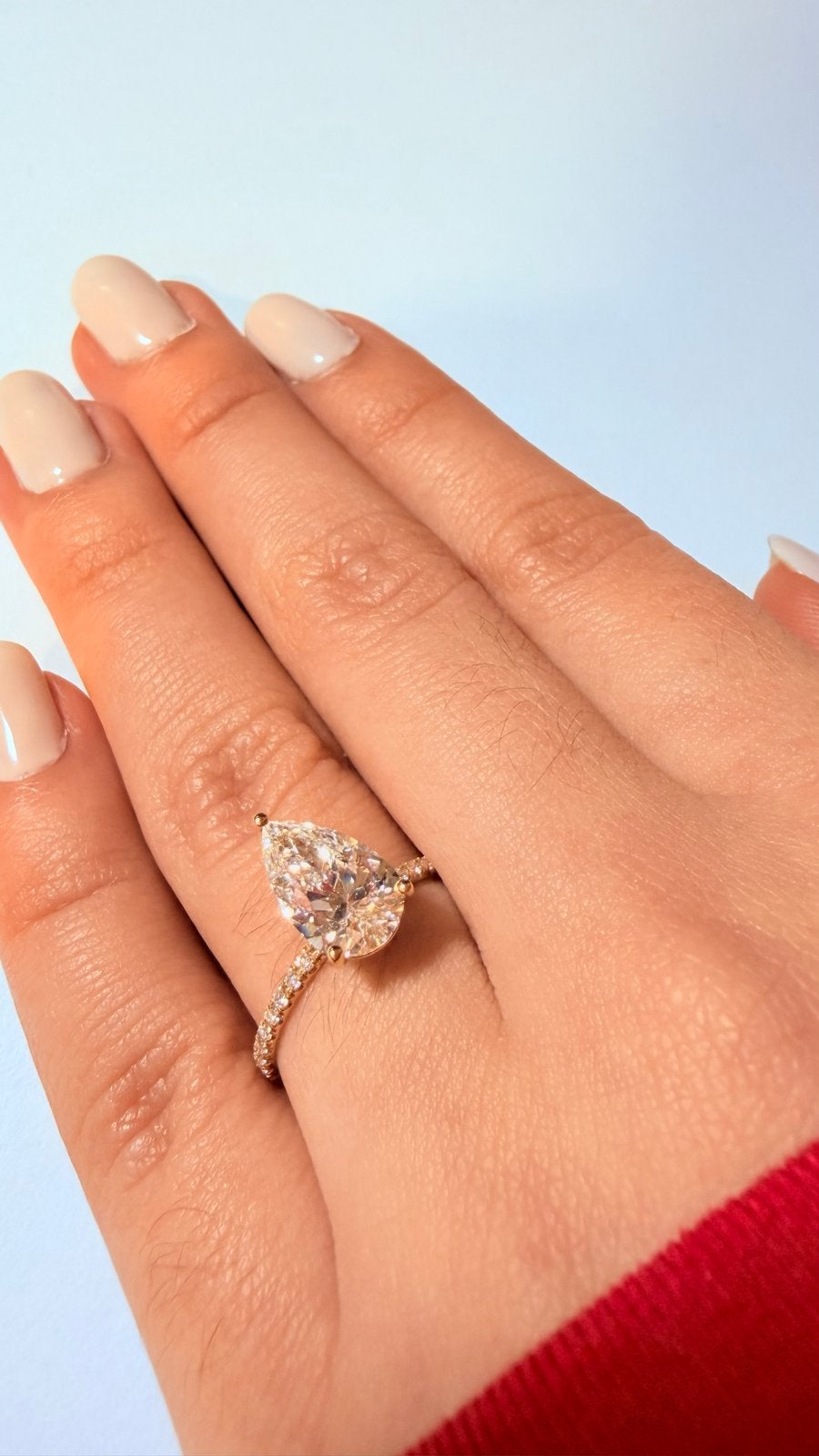 14 kt gouden ring met 2.01 ct peervormige diamant, Ophalen of Verzenden, Zo goed als nieuw, 17 tot 18, Met edelsteen