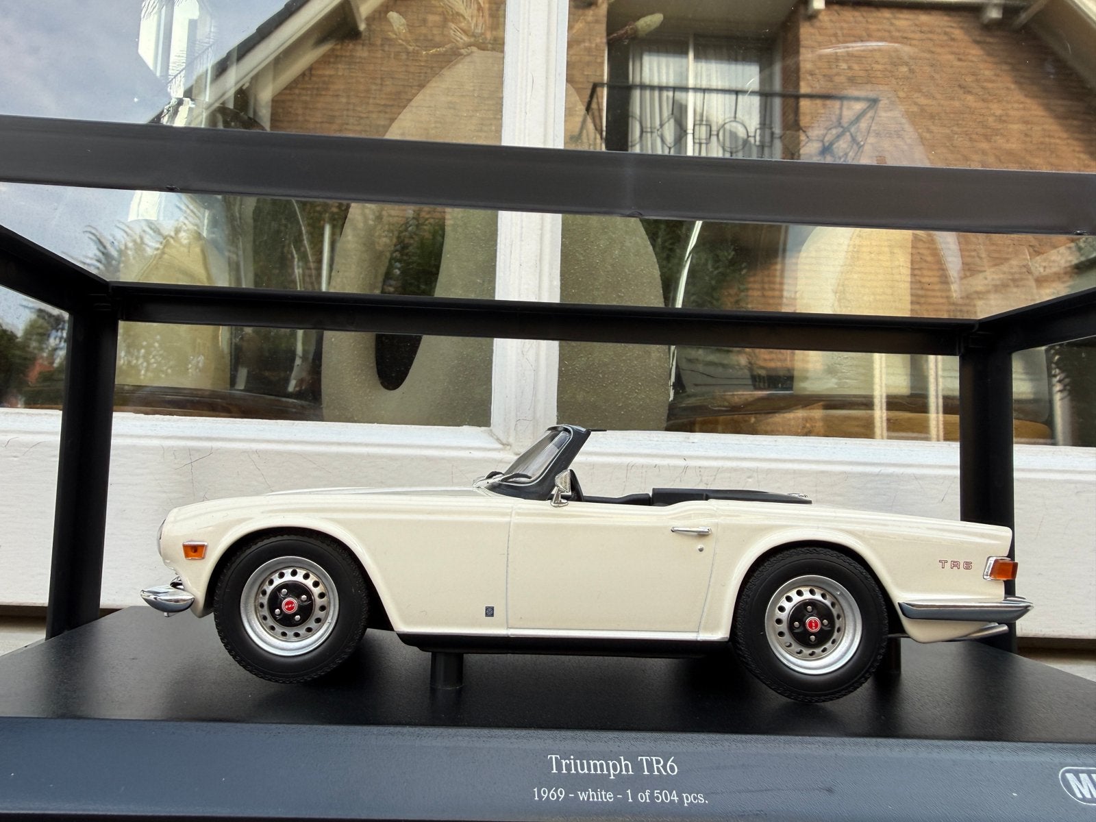 1:18 Triumph TR6 wit LHD 1968 Minichamps 155 132035, Minichamps, Auto, Nieuw, Ophalen of Verzenden