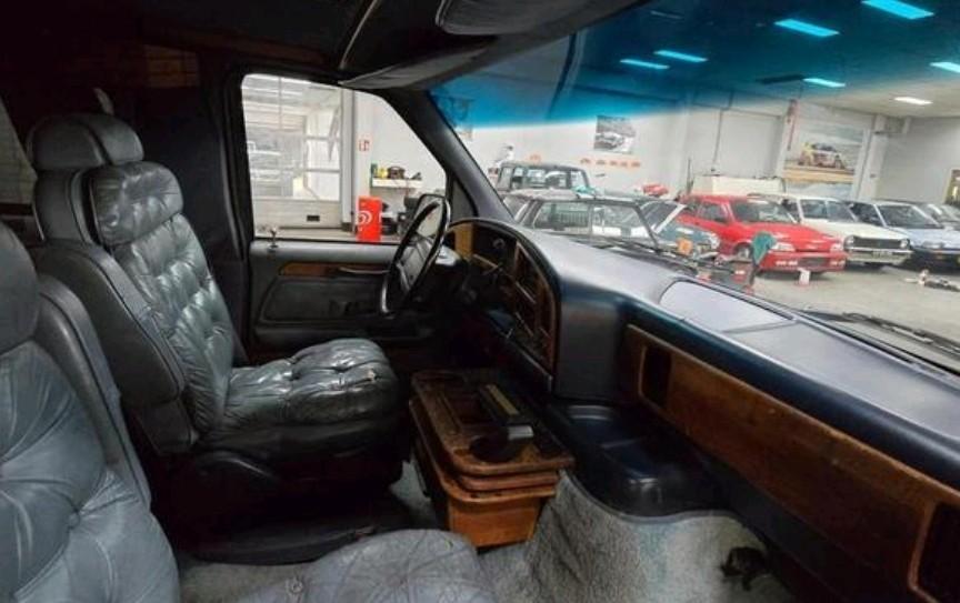 Prachtige Ford econoline E150 STARCRAFT camper 5.0 V8 lpg 93, Auto's, Automaat, 5000 cc, 8 cilinders, Overige carrosserieën