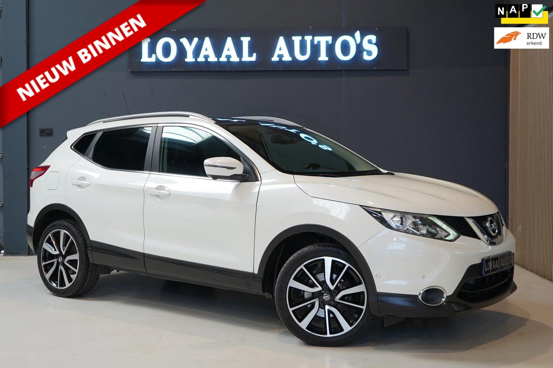 Nissan Qashqai 1.2 Tekna | PANODAK | TREKHAAK | CRUISE | ACH, Voorwielaandrijving, Gebruikt, Euro 6, 4 cilinders