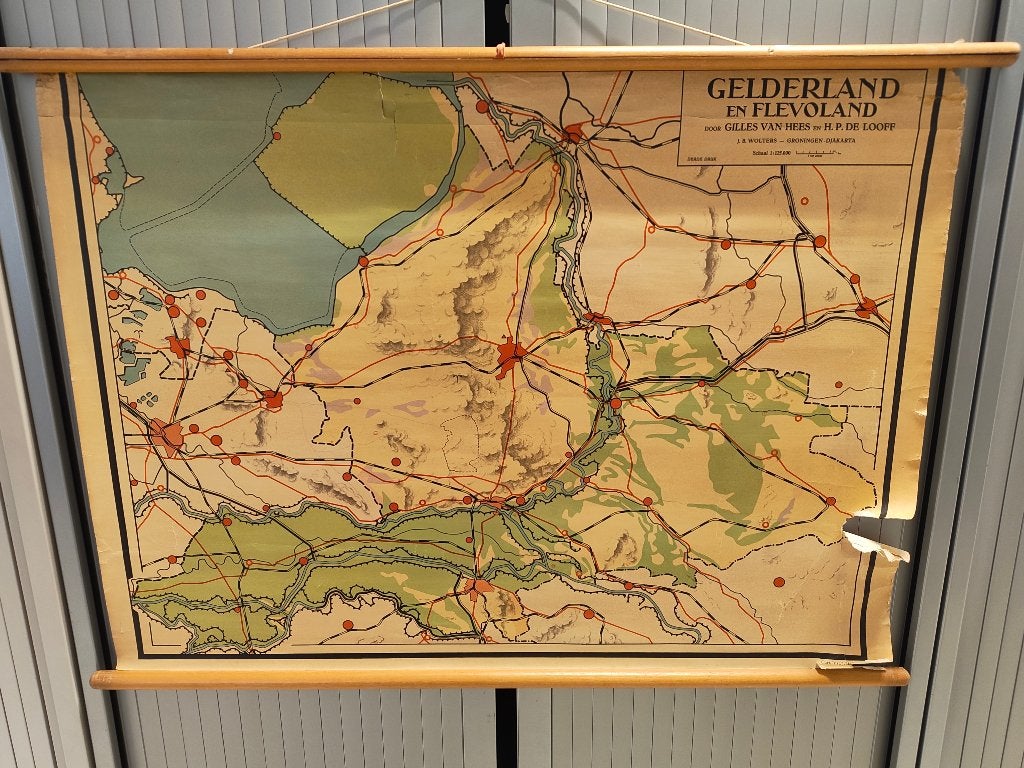 Schoolkaart Gelderland en Flevoland – J.B. Wolters – 1955, Ophalen, Aardrijkskunde