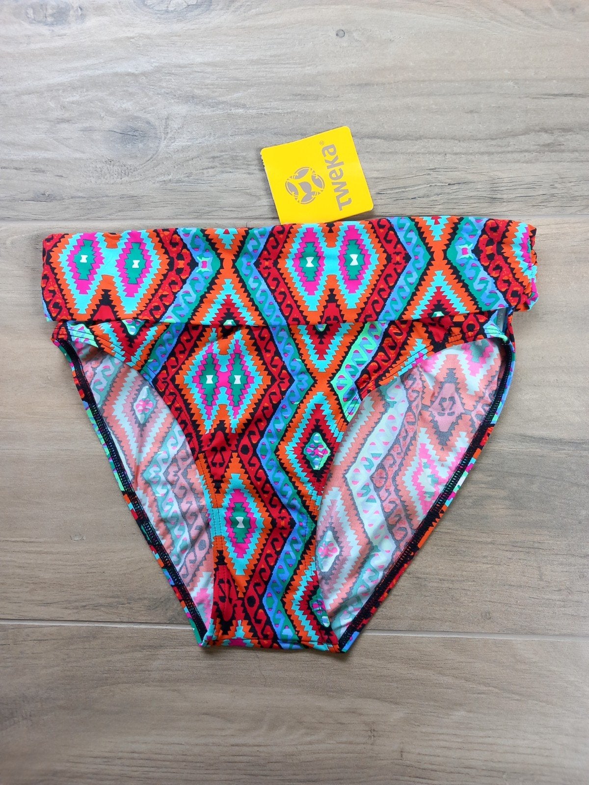 Tweka (Hoge) Bikinislip. Nieuw. Maat 38., Kleding | Dames, Overige typen, Meerkleurig, Nieuw, Ophalen of Verzenden
