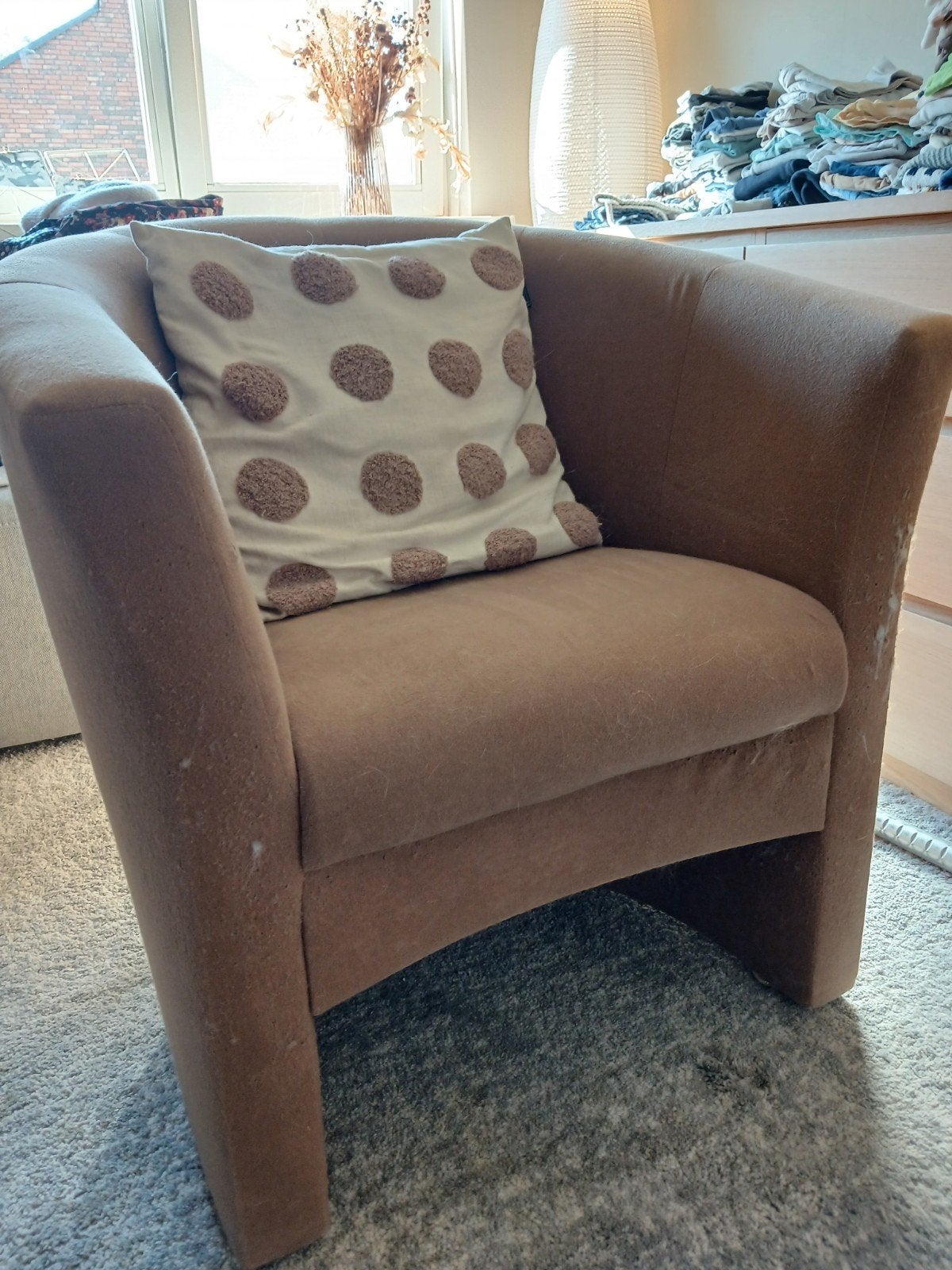 GRATIS AFHALEN: oud roze fauteuil en kussen - gebruikssporen, Ophalen, Gebruikt, Klassiek, 75 tot 100 cm