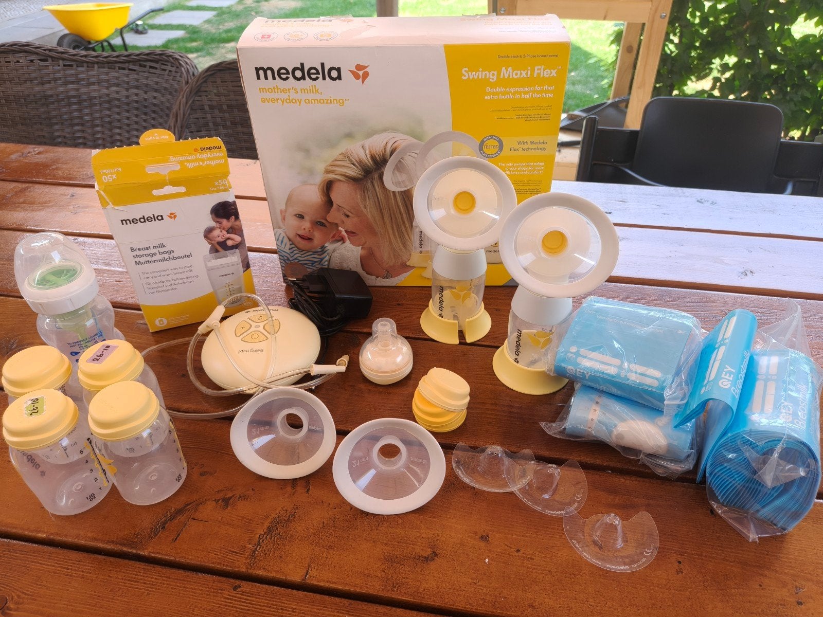 Medela Swing Maxi Flex dubbele borstkolf met accessoires, Ophalen, Medela, Borstkolf, Gebruikt