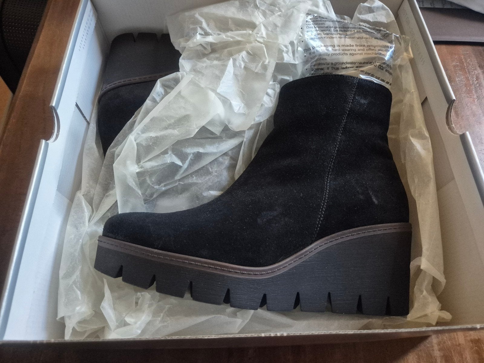 Gabor plateau enkellaars zwart suede. nieuw. mt 40., Kleding | Dames, Zwart, Gabor, Nieuw, Ophalen of Verzenden