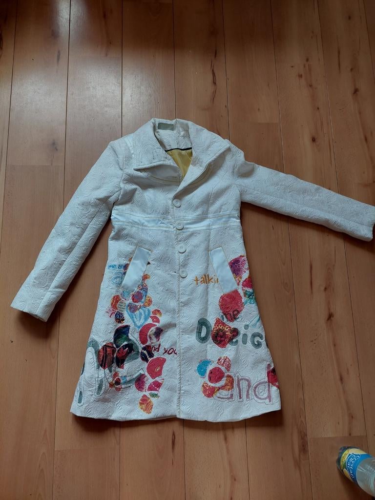 Desigual Witte Jas met Kleurrijke Prints - Maat 38/40 (M), Maat 38/40 (M), Wit, Ophalen of Verzenden, Zo goed als nieuw