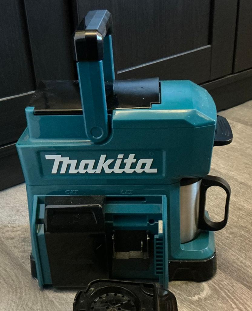 Makita 18V koffiezetapparaat, nauwelijks gebruikt…, Doe-het-zelf en Verbouw, Gereedschap | Machine-onderdelen en Toebehoren, Ophalen