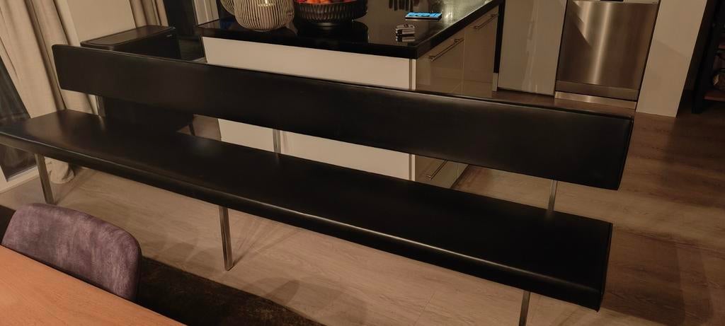 Zwarte kerkbank met groen velours kussen - 3 meter, Minder dan 50 cm, Gebruikt, 125 cm of meer, Leer