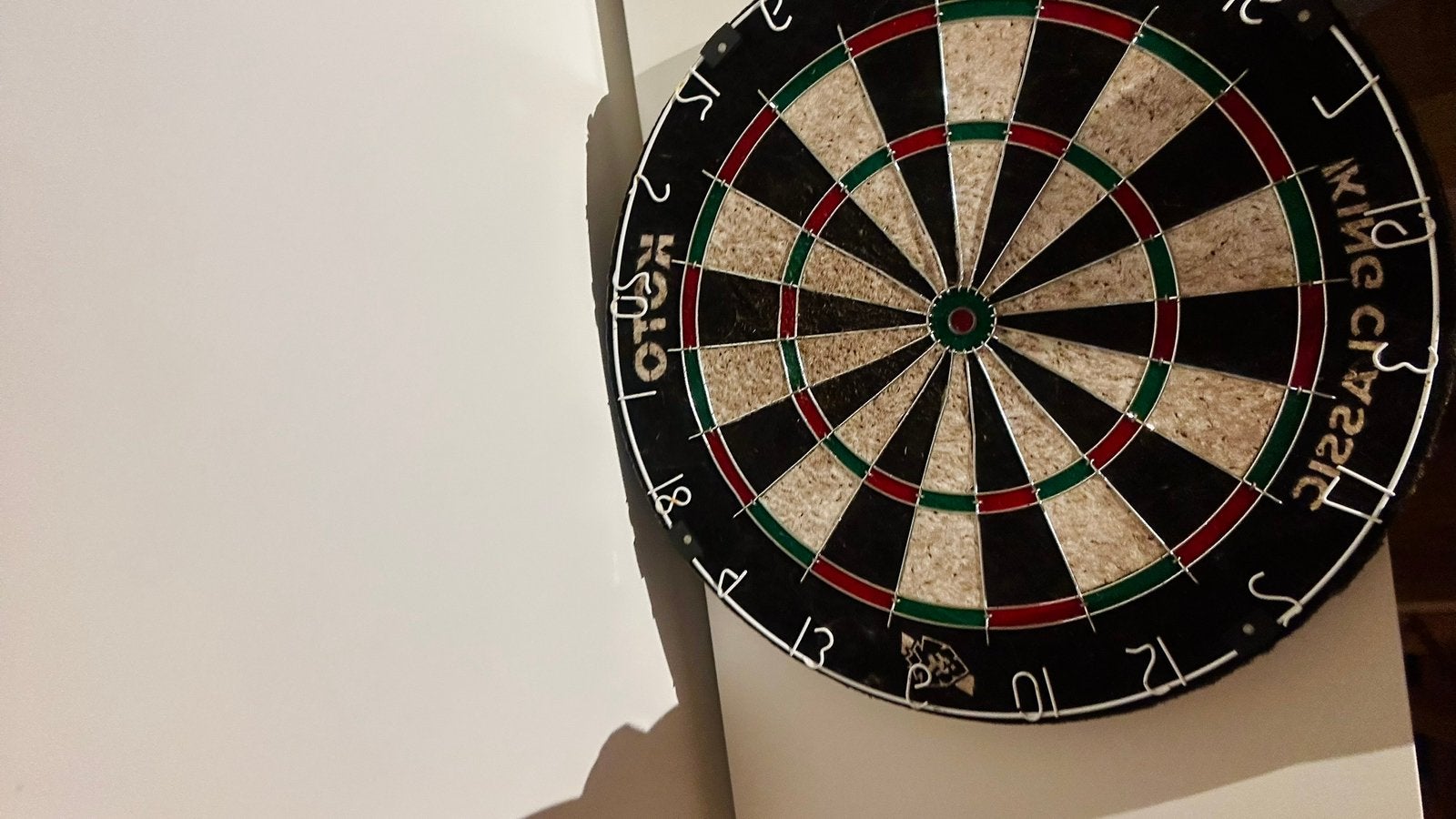 Dartbord voor mancave, Ophalen, Zo goed als nieuw, Dartbord
