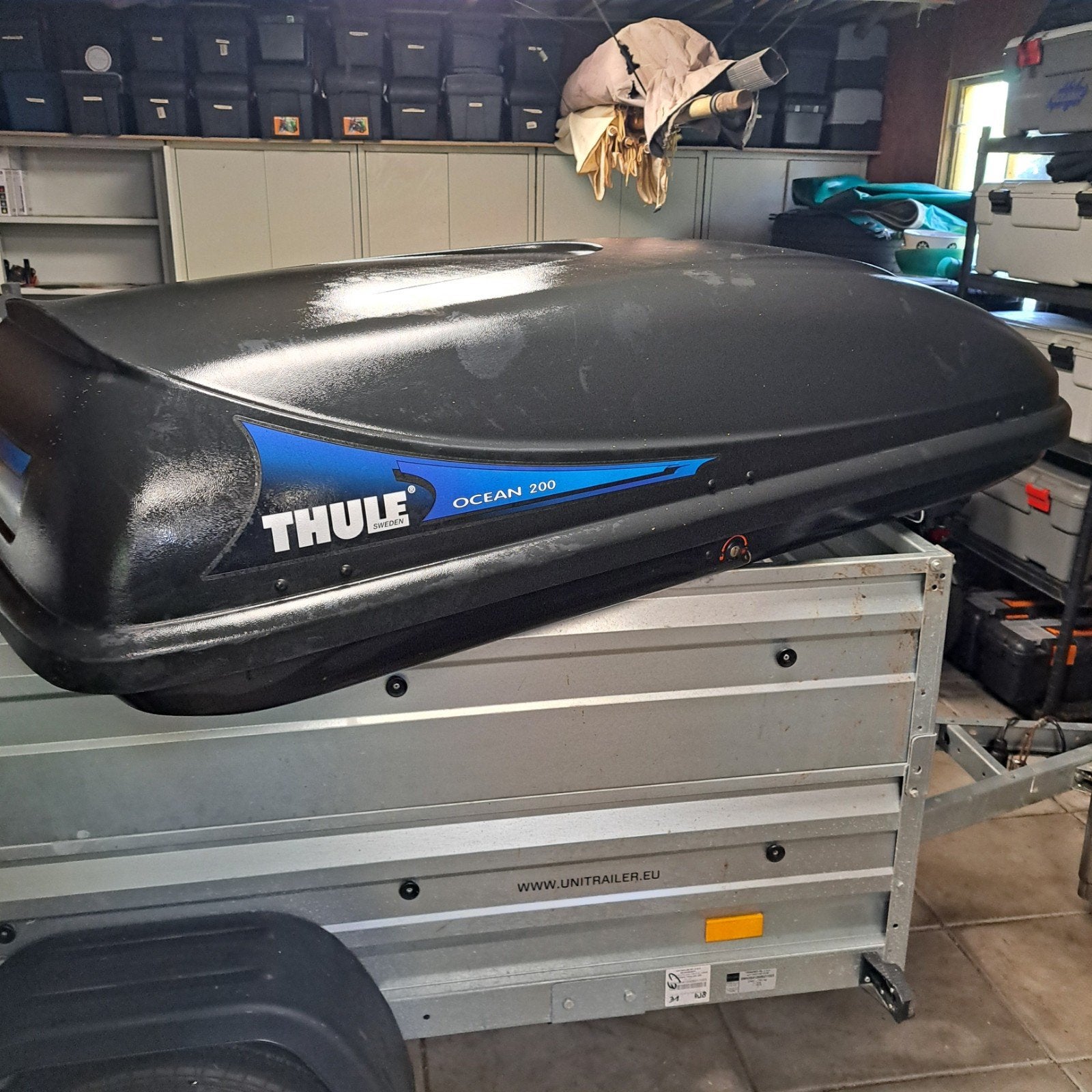 Thule Ocean 200 Dakkoffer - Ruim en Betrouwbaar, Ophalen, Gebruikt