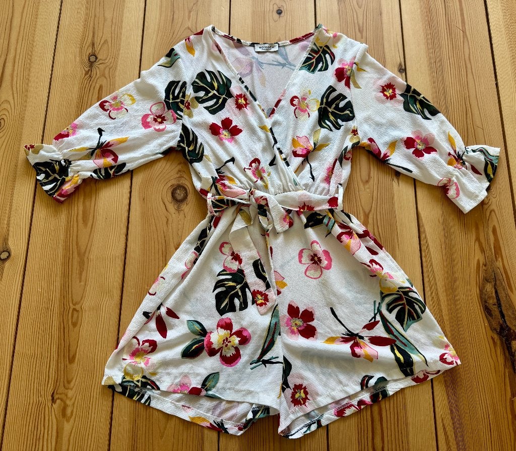 Romaca Playsuit - Wit Bloemen - Small / maat 36, Ophalen of Verzenden, Zo goed als nieuw, Maat 36 (S), Wit