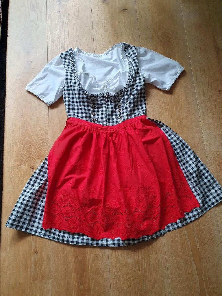 Dirndl, oktoberfest, maat 36, Maat 38/40 (M), Ophalen of Verzenden, Kleding, Overige thema's