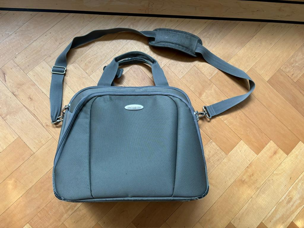 Samsonite laptop tas werk tas grijs 40x30 cm!, Gebruikt, Grijs, 17 inch of meer, Aktetas