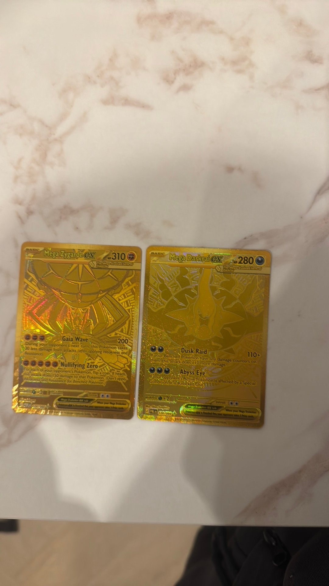 Mega darkrai ex mega zygarde ex, Ophalen, Zo goed als nieuw, Speelkaart(en)