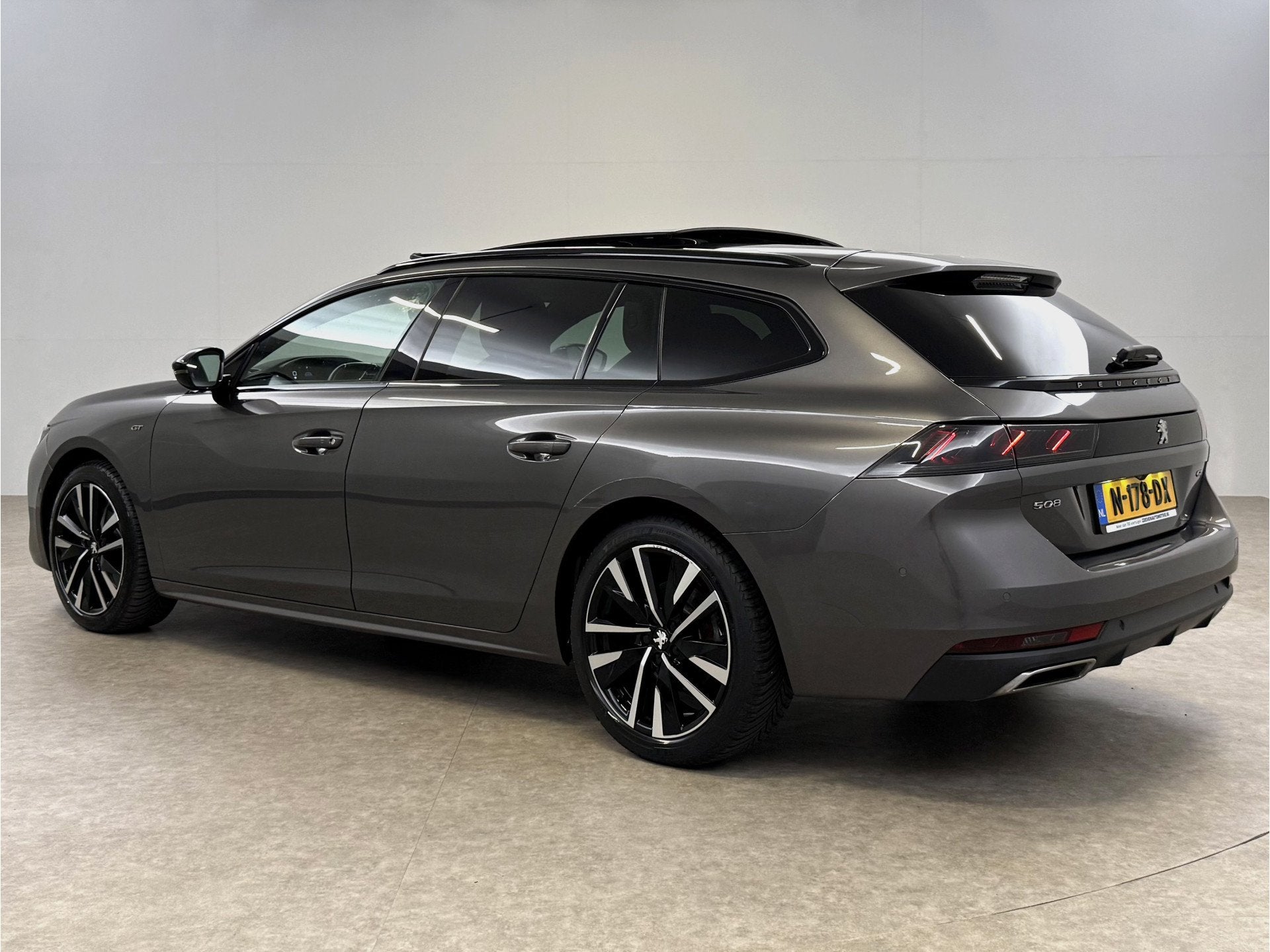 Peugeot 508 1.2 PureTech GT | Pano | Camera | Virtual | Sfee, Auto's, 745 kg, Gebruikt, Euro 6, 1199 cc