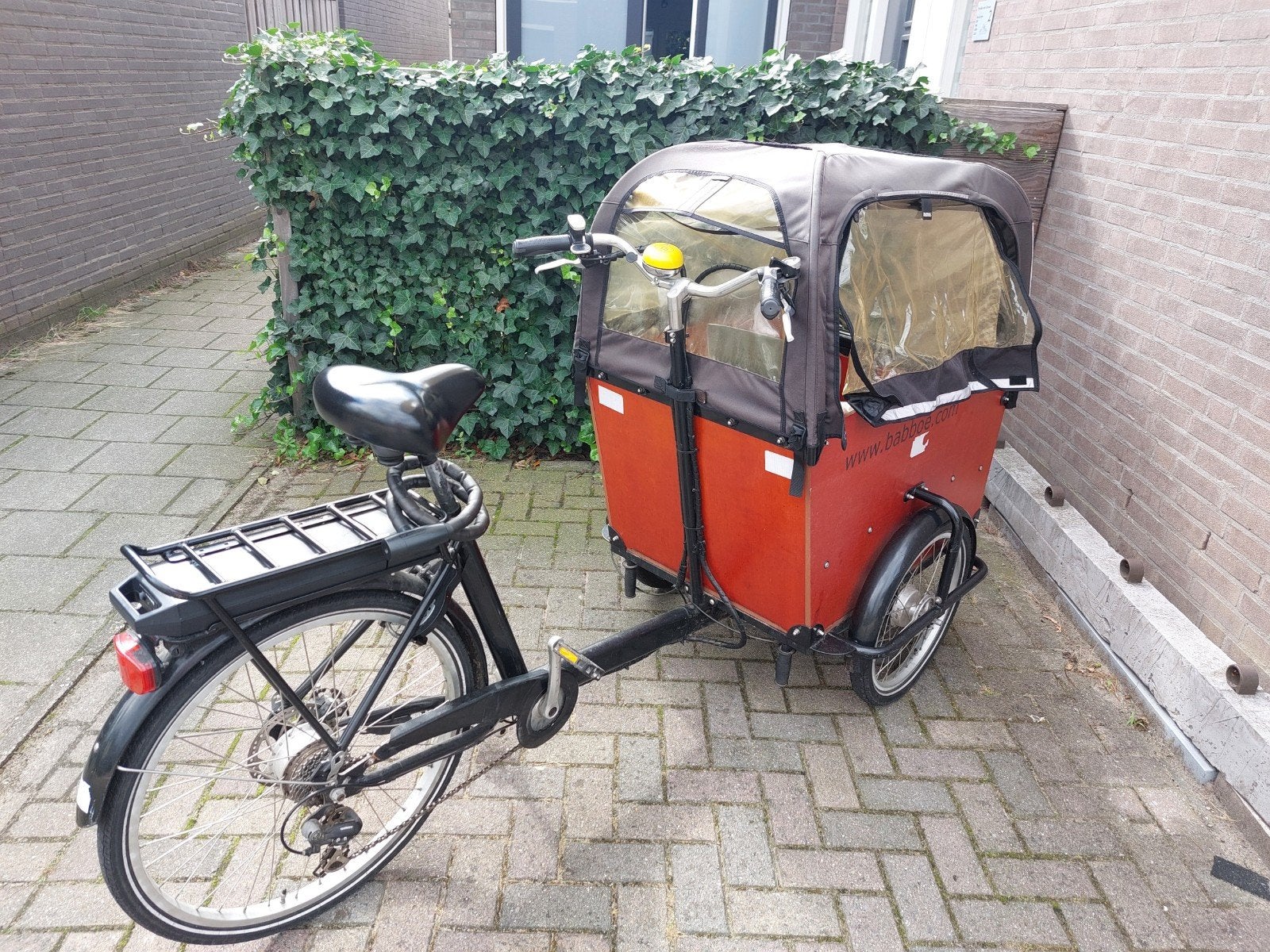 Babboe bakfiets met elektrische ondersteuning en huif, Ophalen, Gebruikt, 2 kinderen, Elektrisch