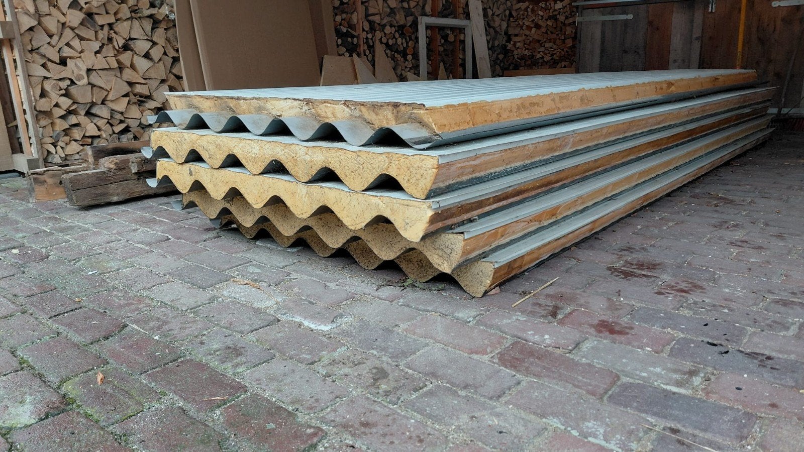 Geïsoleerde dakplaten / sandwichpanelen, Ophalen, Gebruikt