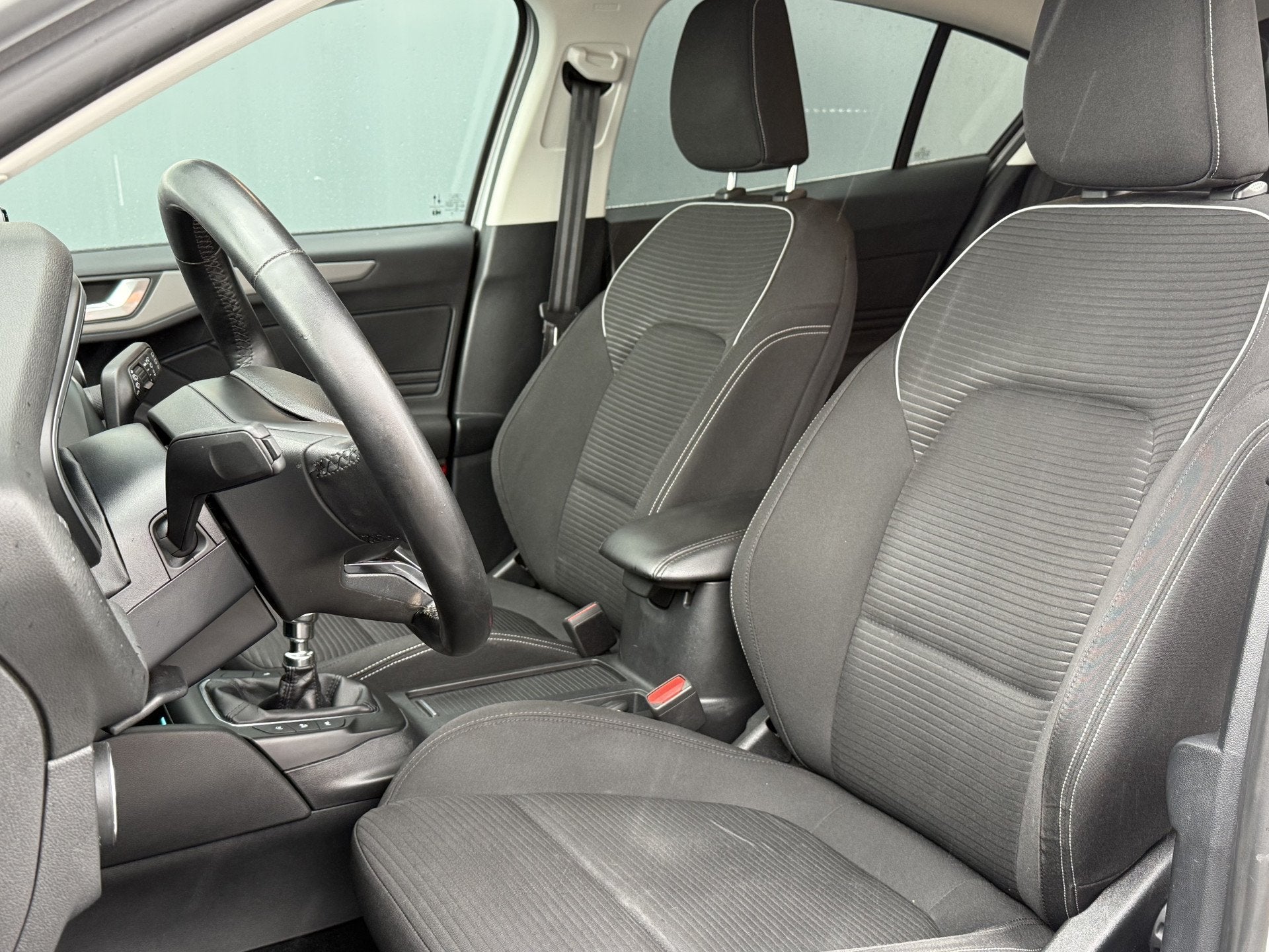 Ford Focus 1.0 EcoBoost Hybrid Titanium Style FULL LED | STO, Gebruikt, Met garantie (alle), Origineel Nederlands, Bedrijf