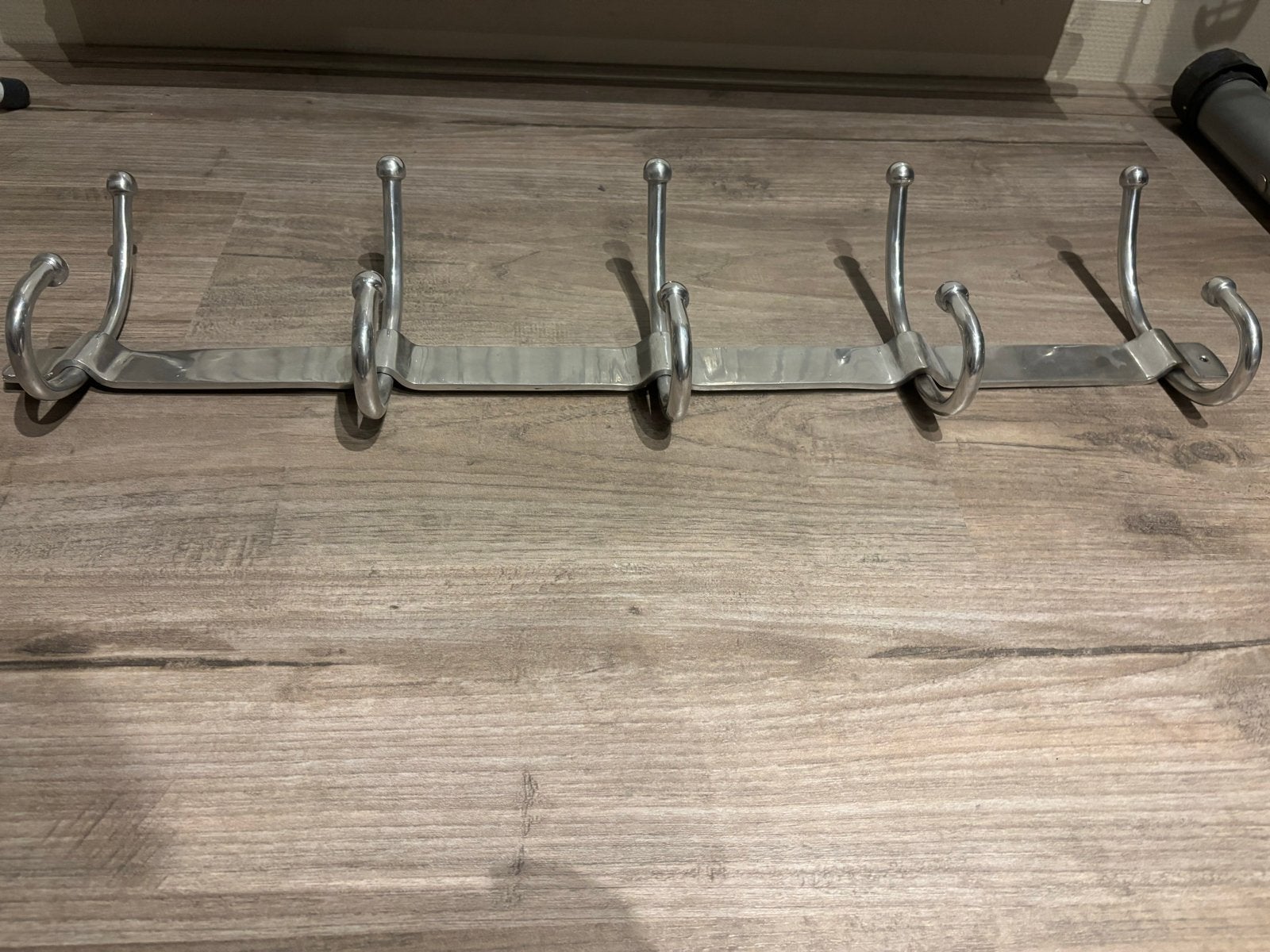 Stevige wandkapstok met 5 haken, Gebruikt, Minder dan 100 cm, Metaal, Ophalen
