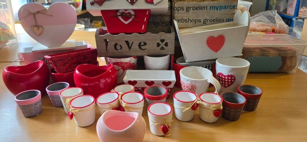 potjes bakjes  valentijn liefde hartjes 30 x, Ophalen, Nieuw