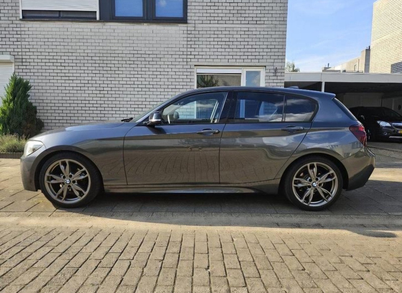 BMW 1-Serie 116I 100KW 5DR 2014 Grijs, 1-Serie, 4 cilinders, Origineel Nederlands, 1200 kg
