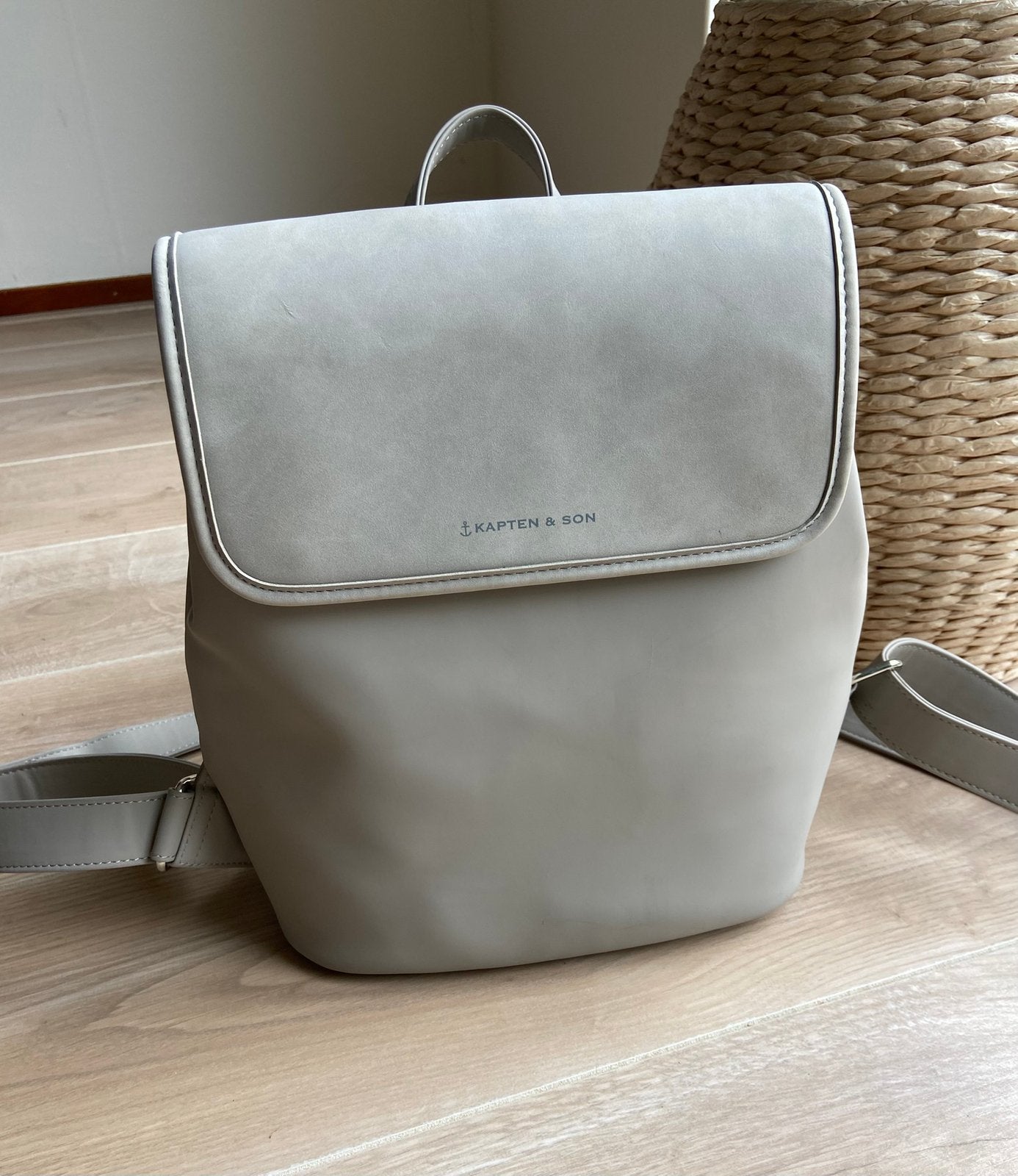 Kapten en Son, rugtas Copenhagen, Sieraden, Tassen en Uiterlijk, Tassen | Rugtassen, Ophalen of Verzenden, Zo goed als nieuw