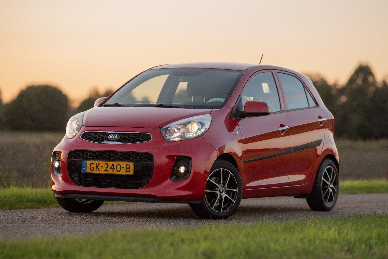 Kia Picanto 1.2 Cvvt 5-DRS 2015 Rood, Auto's, Voorwielaandrijving, 4 cilinders, 840 kg, 23 km/l
