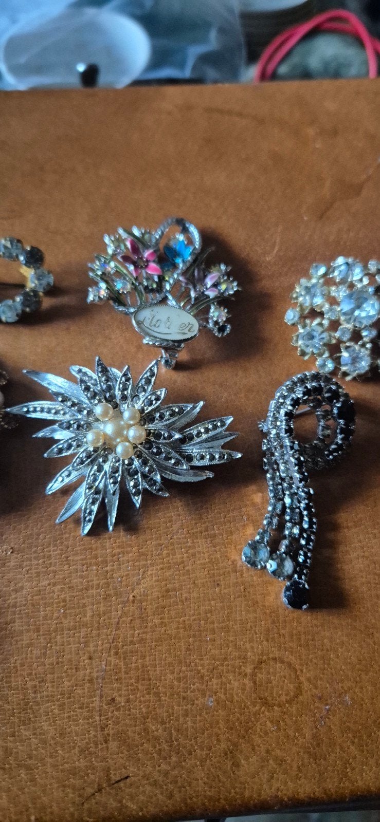 broches, Ophalen, Zo goed als nieuw, Overige kleuren, Overige materialen