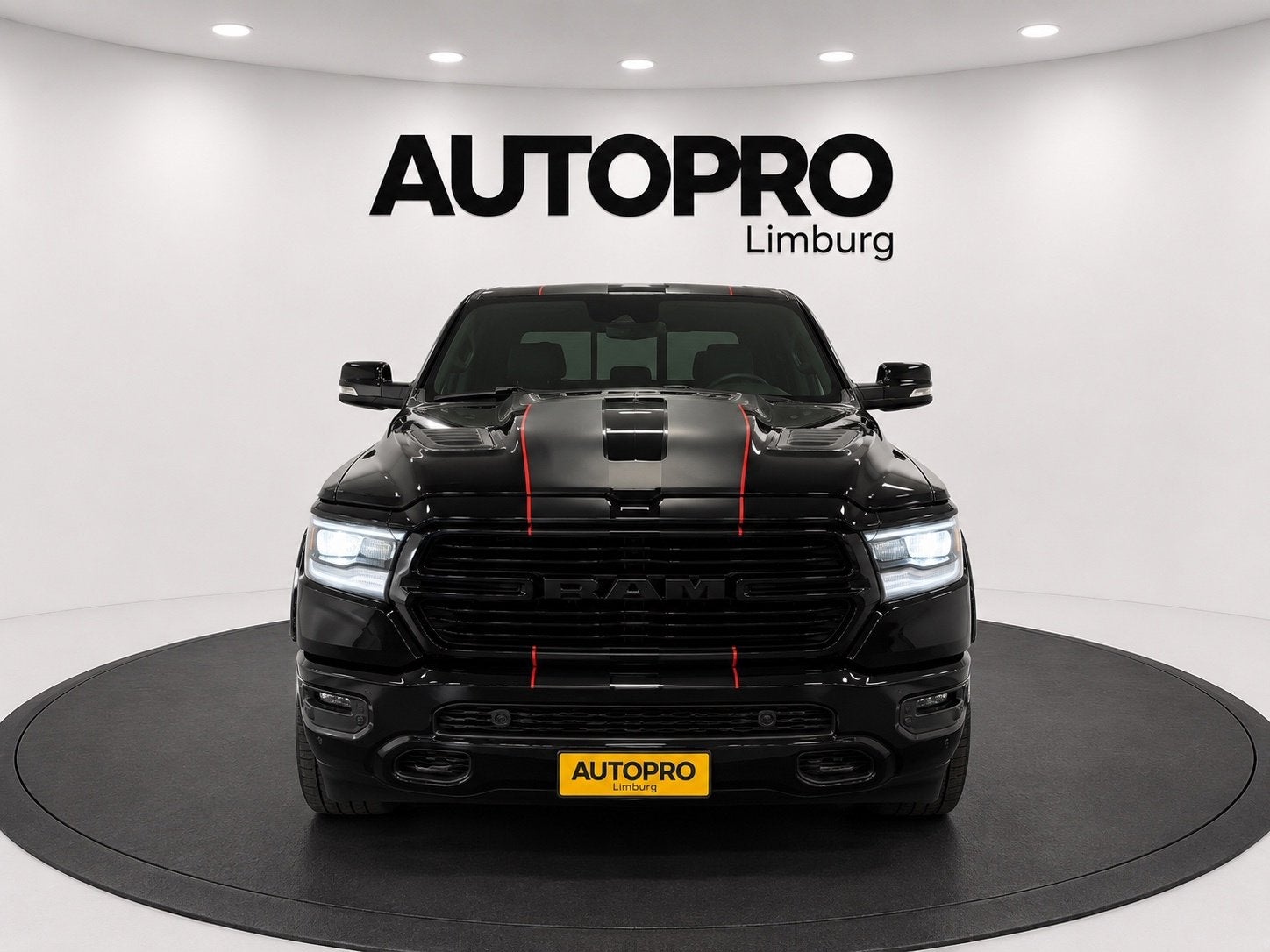 Dodge Ram 1500 5.7 V8 4x4 Crew Cab 5'7 Limited Hulk pakket, Auto's, Dodge, Automaat, Gebruikt, 5654 cc, Zwart