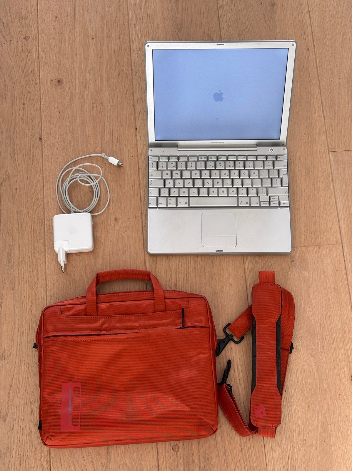 Apple PowerBook A1104 G4 - Vintage Laptop met Tas en Oplader, Computers en Software, Minder dan 4 GB, Qwerty, Minder dan 2 Ghz