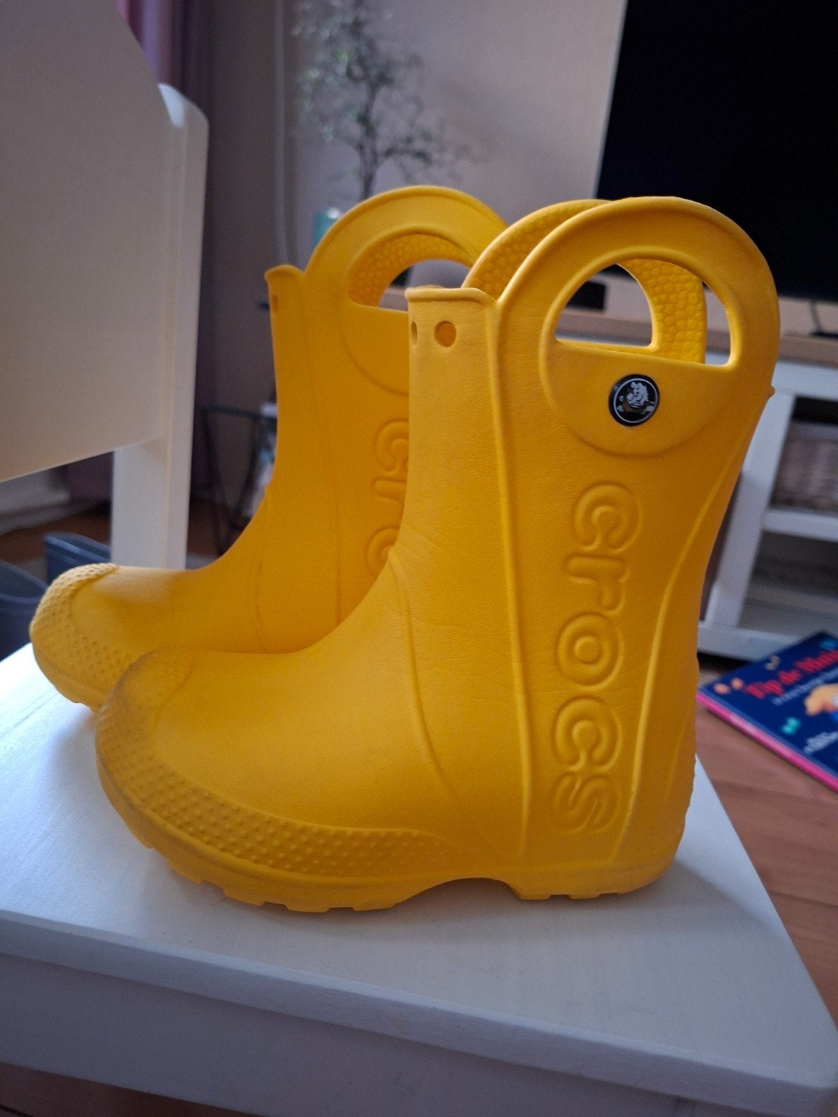 Crocs regenlaarzen C9 (25/26) kanariegeel, Crocs, Jongen of Meisje, Ophalen of Verzenden, Laarzen