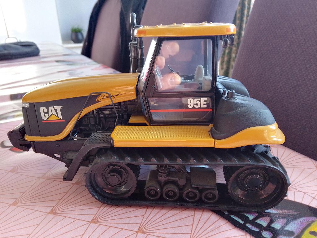 Caterpillar 95E rupstrekker Norscot 1:32, Ophalen, Zo goed als nieuw, Tractor of Landbouw, Overige merken