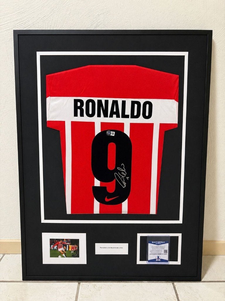 Gesigneerd PSV shirt van Ronaldo Nazario de Lima (R9), Verzamelen, Sportartikelen en Voetbal, Ophalen of Verzenden, Zo goed als nieuw