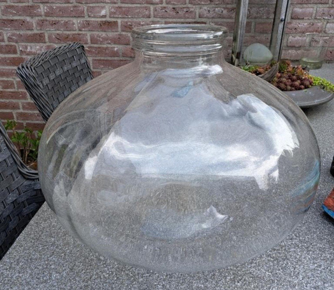 Grote wit glazen decoratieve vaas, Huis en Inrichting, Ophalen, Wit, Glas