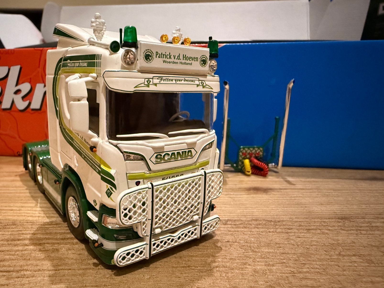 Patrick v/d Hoeven, Ophalen of Verzenden, Zo goed als nieuw, Bus of Vrachtwagen, Tekno