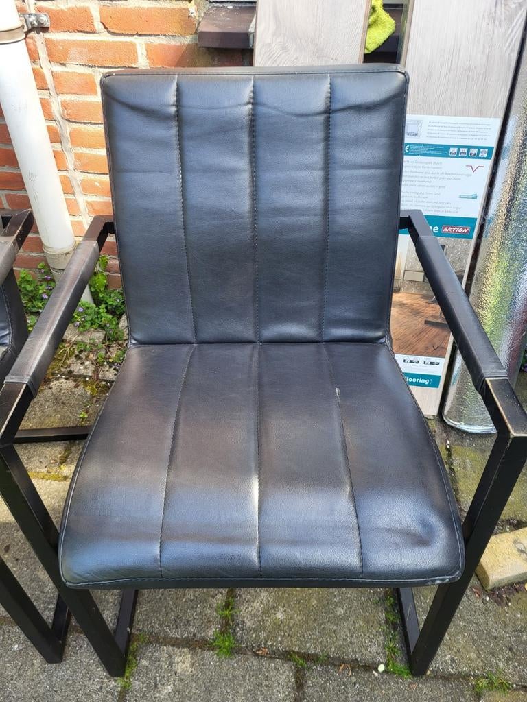 2 zwarte eetkamerstoelen met leer look - gebruikt, Ophalen, Gebruikt, Zwart, Twee