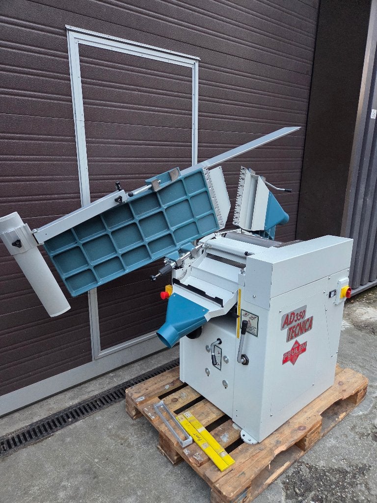 Tecnica AD 350 Vlak-vandiktebank, Ophalen, Zo goed als nieuw, Elektrisch