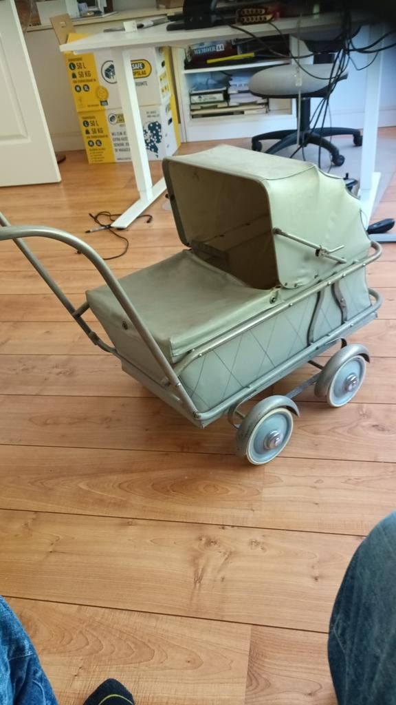 Antieke poppenwagen H. Koningen Delft, Ophalen of Verzenden