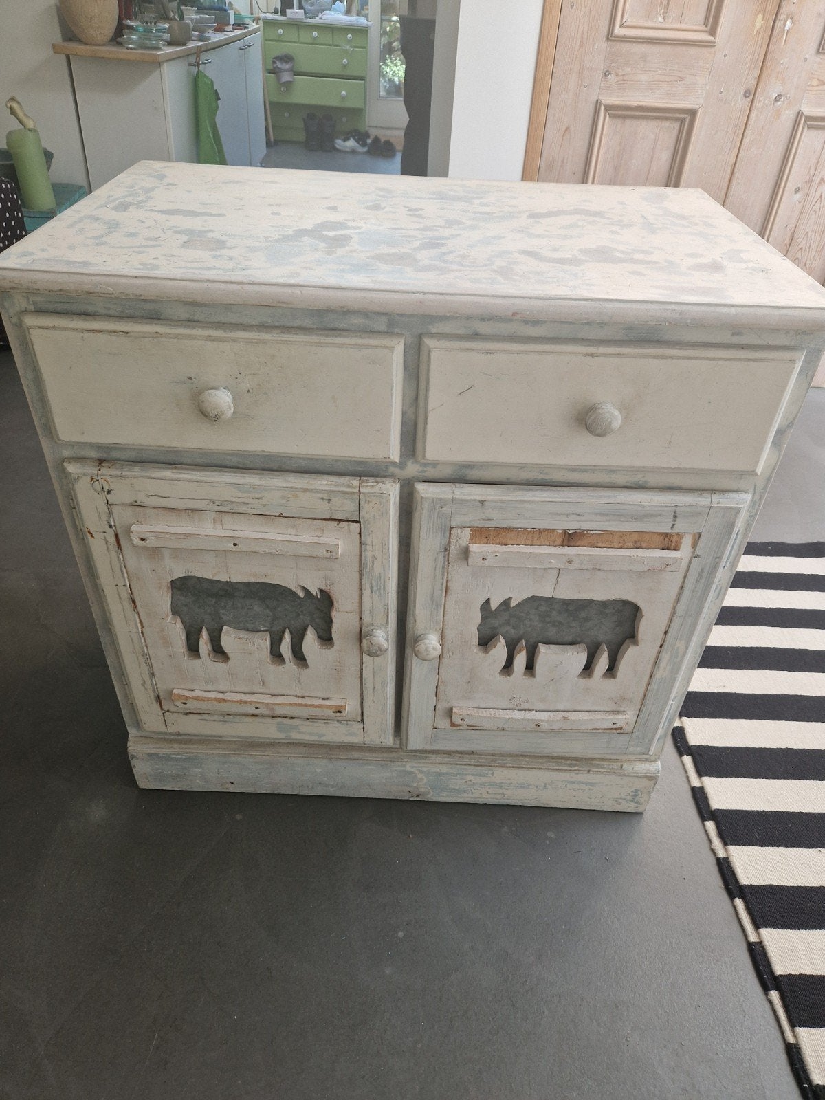 lief, oud , handig kastje. 80 x 80 x 50, Ophalen, Gebruikt